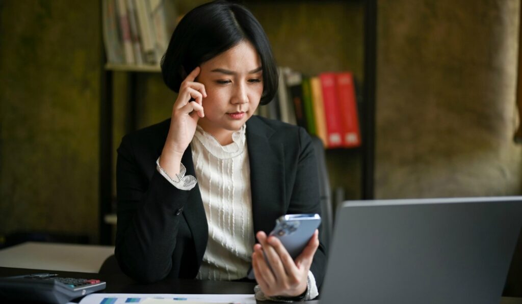 即日退職時の有給消化交渉における注意点とリスク