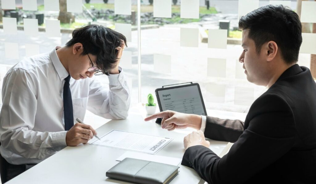 契約社員が契約満了前に退職したい理由と背景