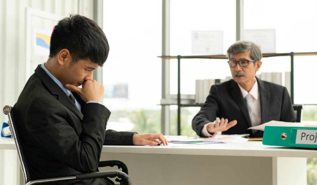 弁護士監修の退職代行業者の起こりやすいトラブルと失敗事例
