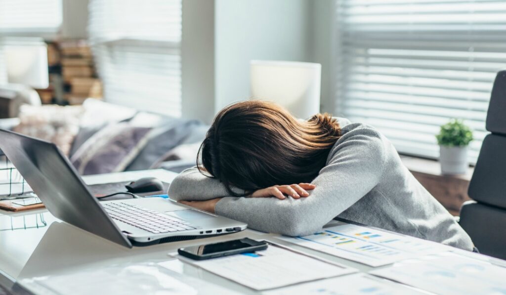 派遣を今すぐ辞めたい！よくある理由と緊急度チェック