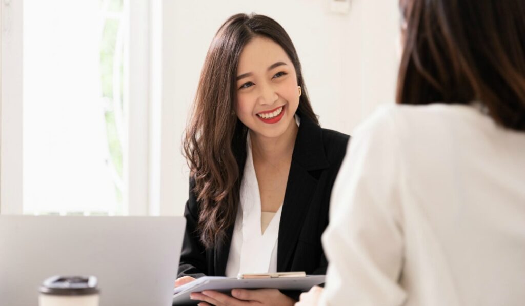 介護を辞めた後の転職先選び｜経験を活かせる職場の見つけ方