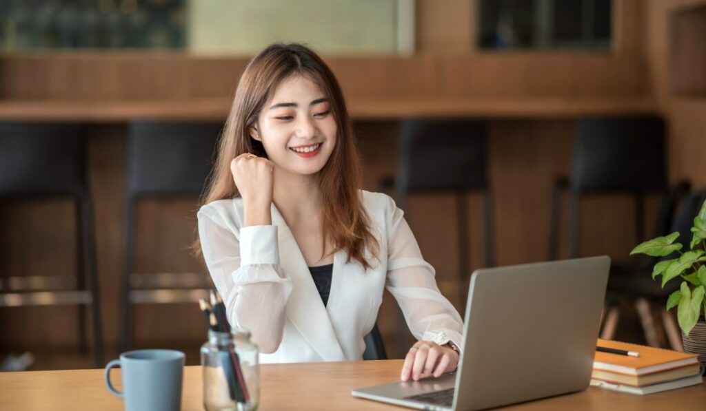 朝泣くほど仕事行きたくない人は退職代行みやびに相談