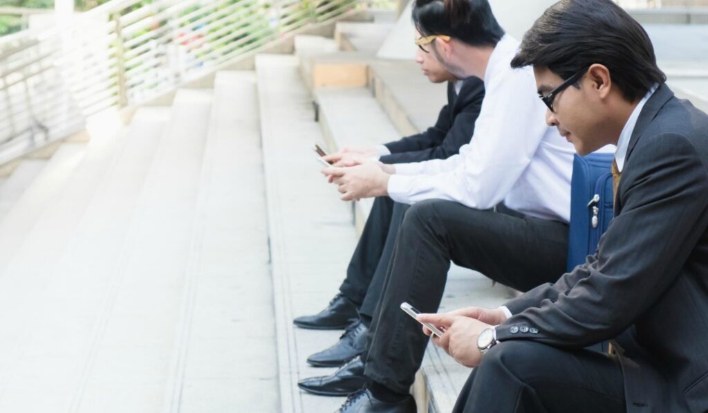 福岡で退職代行を利用する人が急増している理由と背景