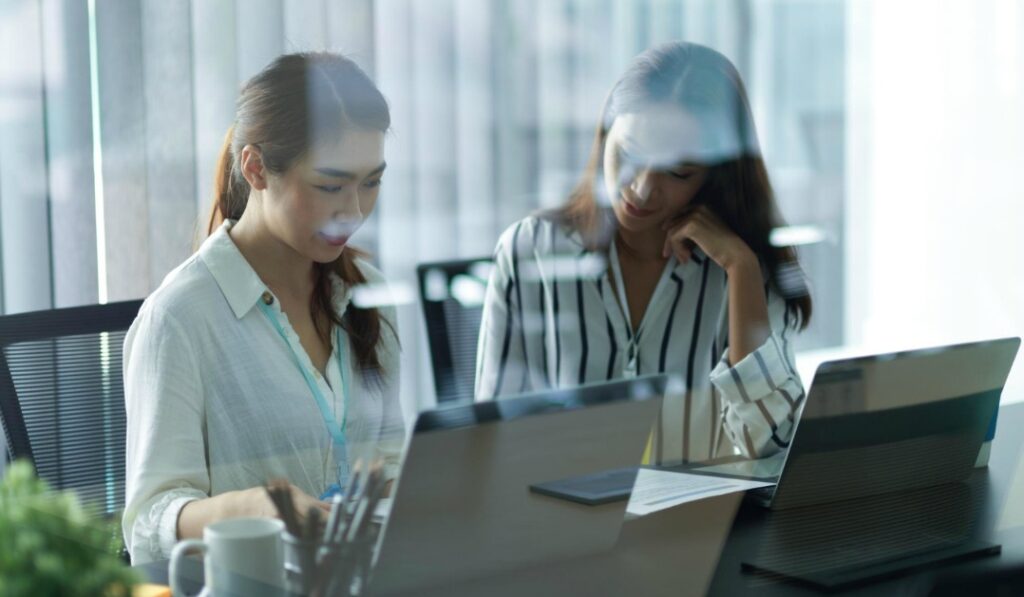 退職代行の利用者に見られる特徴｜人間関係・職場環境・職業の傾向