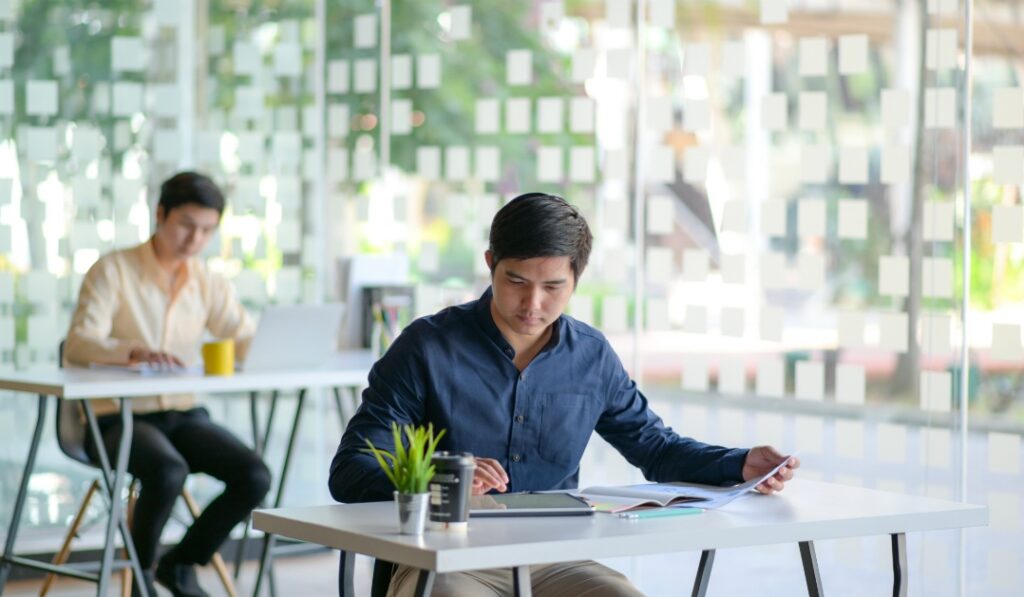 秘密保持・競業避止義務の誓約書はどこまで拒否できる？