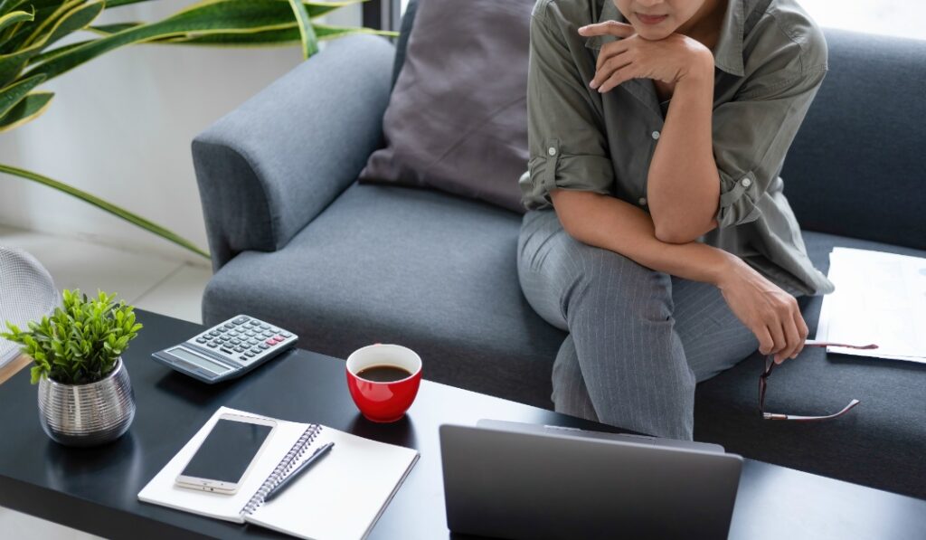 業務委託を辞めると伝えたら損害賠償を示唆された場合の対応