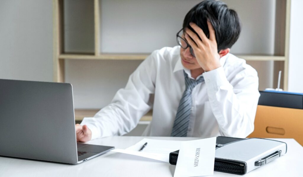 民間の退職代行を使って後悔した人の事例