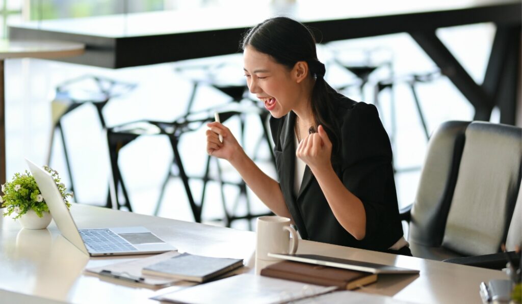 退職代行で残業代請求を同時に成功させた事例