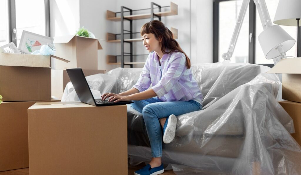 社宅・寮に住んでいる人が退職代行サービスを使う場合の流れ