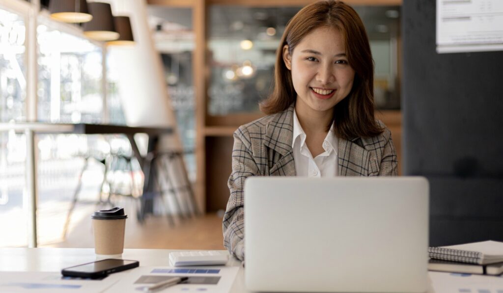 公務員が料金を払っても退職代行を利用するケース