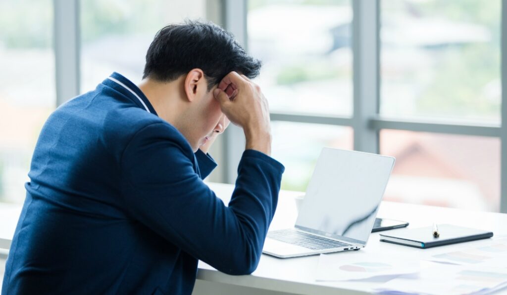 新卒が毎日怒られる職場は「指導」か「パワハラ」か