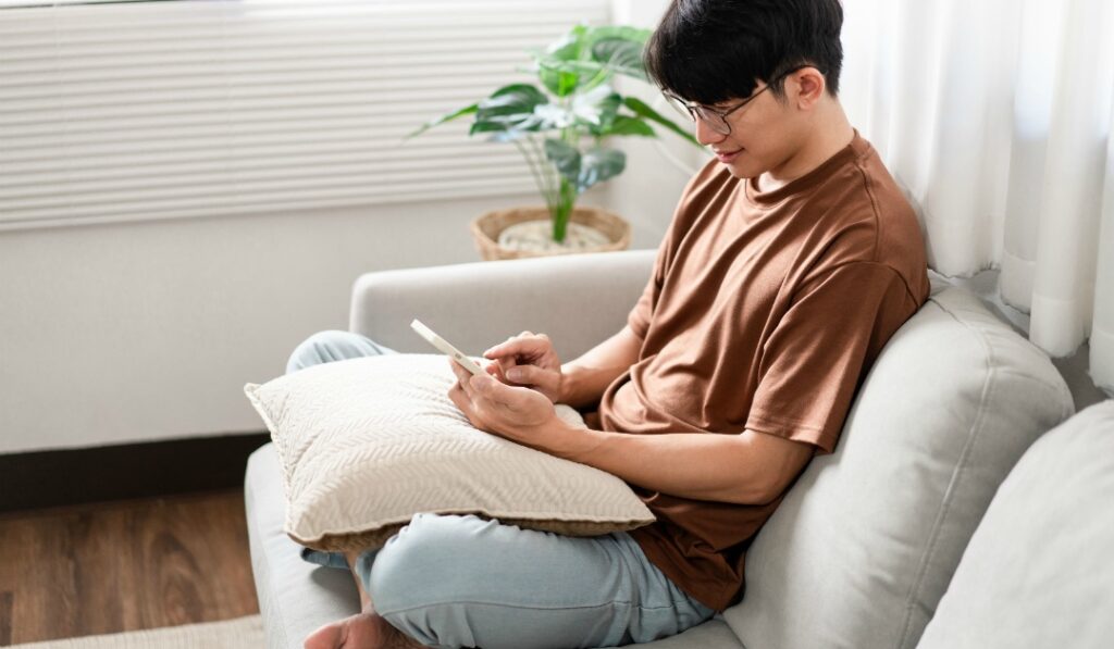 新卒で退職代行を使ったその後に親バレする？