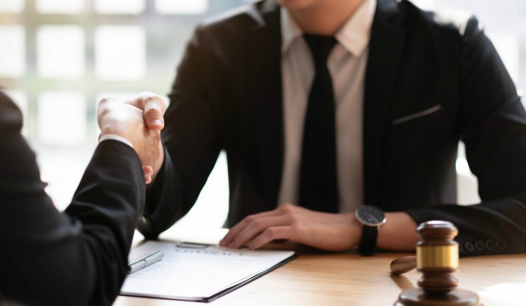 退職代行を比較した結果「弁護士対応」が向いているケース