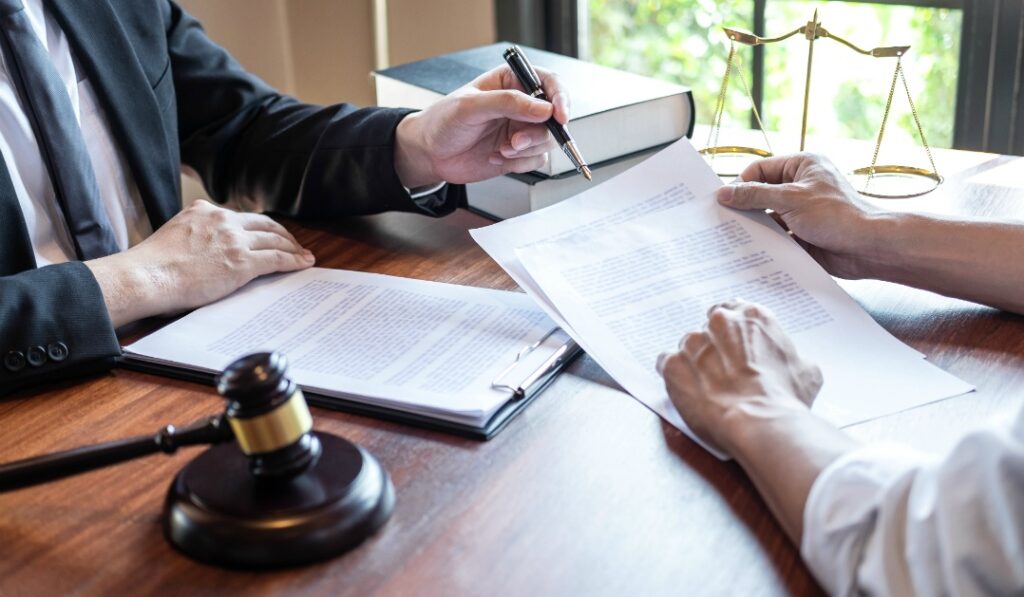 入社してすぐ辞めるなら弁護士の退職代行がおすすめな理由