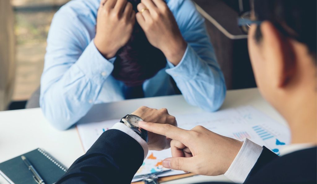 コールセンターを辞める理由と会社への伝え方